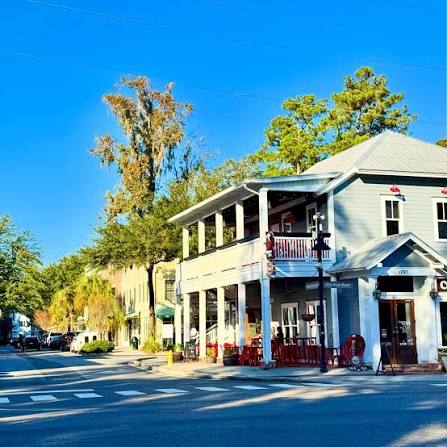 Where to Park Once and Eat Well